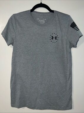 Under Armour Women’s Heather Grey Short Sleeve Logo Tee